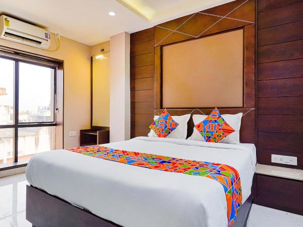 FabHotel Eros 211 : photo 2 de la chambre chambre familiale