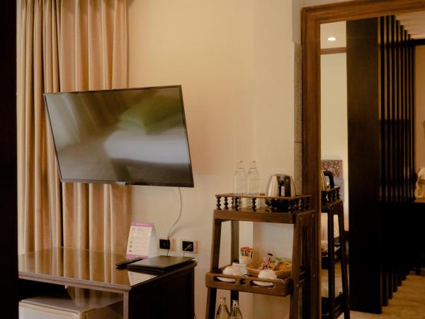 Royal River Kwai Resort and Spa -SHA Extra Plus : photo 4 de la chambre suite junior avec balcon