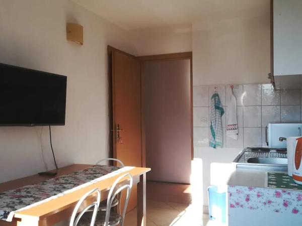 The best location in Makarska,free P, option bikes : photo 8 de la chambre chambre familiale avec salle de bains privative