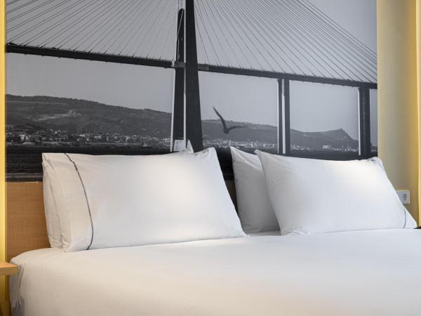 Ikonik Lisboa : photo 10 de la chambre chambre double ou lits jumeaux