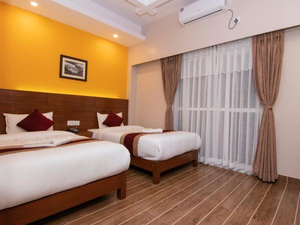 Hotel Balcony : photo 8 de la chambre chambre double ou lits jumeaux deluxe - vue sur montagne