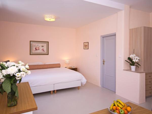 Hotel Adonis : photo 7 de la chambre chambre supérieure classique