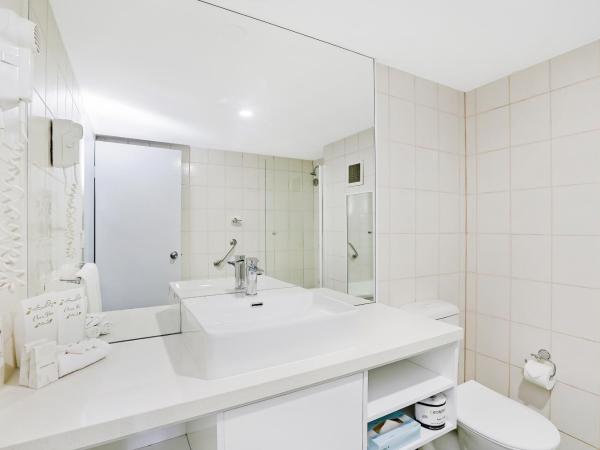 Cairns Sheridan Hotel : photo 5 de la chambre chambre lit queen-size deluxe