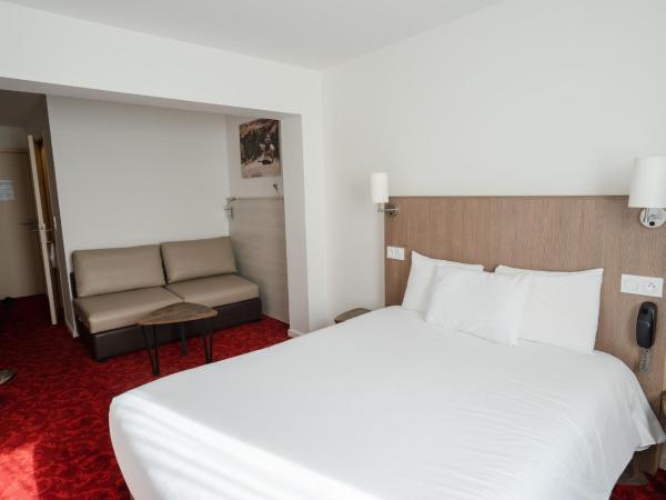 Kyriad Cholet : photo 2 de la chambre chambre double supérieure