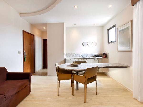 Promenade Pancetti Belo Horizonte : photo 2 de la chambre suite lits jumeaux exécutive