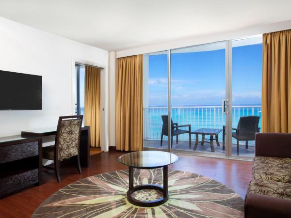 Park Shore Waikiki : photo 4 de la chambre suite