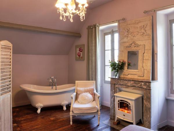 Le Petit Manoir de Kériolet : photo 2 de la chambre romantic confort double room with bath