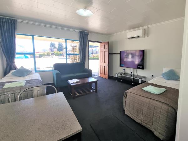 Alpine Motel : photo 4 de la chambre appartement 2 chambres lit king-size
