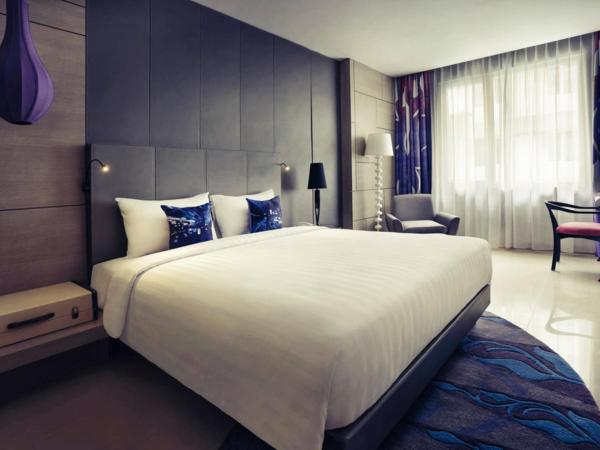 Mercure Jakarta Sabang : photo 1 de la chambre suite de luxe avec lit double