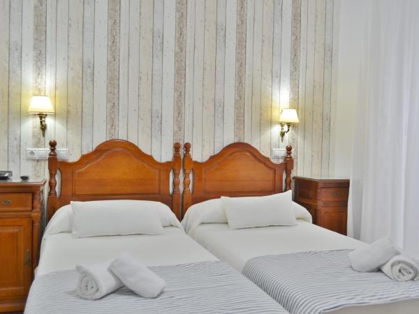 Hotel Marisa : photo 6 de la chambre chambre lits jumeaux