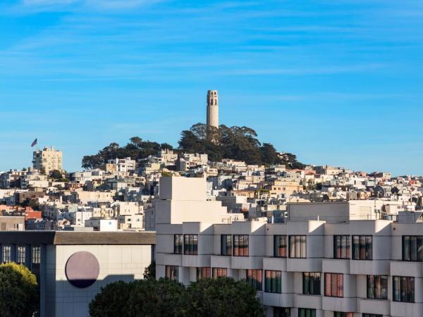 Hotel Caza Fisherman's Wharf : photo 5 de la chambre chambre lit king-size - vue sur ville