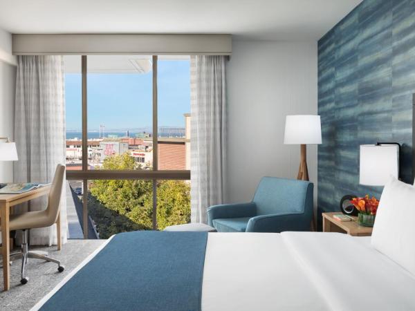 Hotel Caza Fisherman's Wharf : photo 1 de la chambre chambre lit king-size - vue partielle sur baie