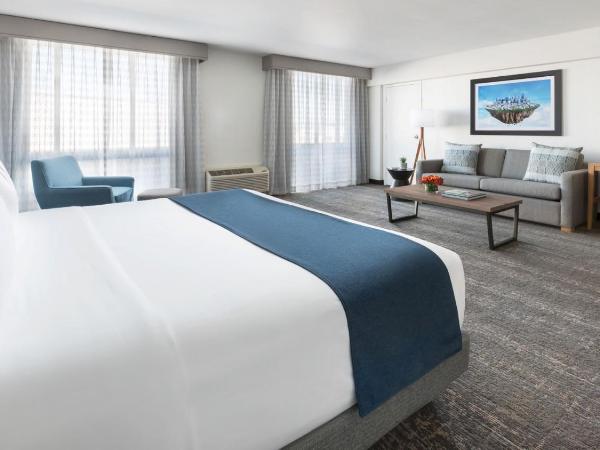 Hotel Caza Fisherman's Wharf : photo 2 de la chambre suite lit queen-size