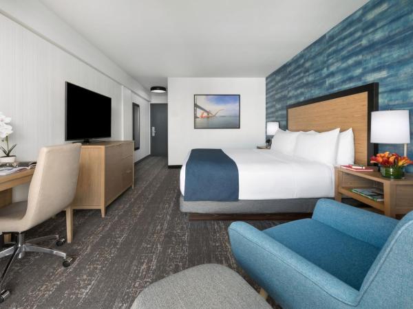Hotel Caza Fisherman's Wharf : photo 1 de la chambre chambre lit king-size deluxe - accessible aux personnes à mobilité réduite