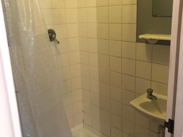 ElMurrs : photo 9 de la chambre chambre double avec salle de bains privative