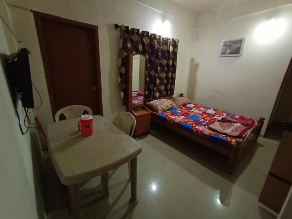 Professionals Pride PG : photo 4 de la chambre chambre double avec salle de bains privative