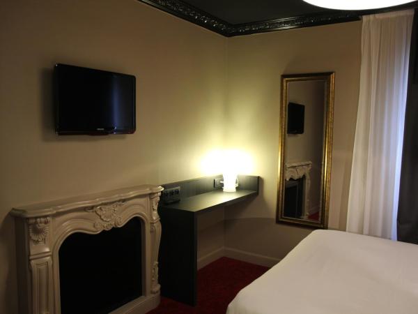 Best Western Le Montmartre - Saint Pierre : photo 8 de la chambre chambre supérieure lit queen-size