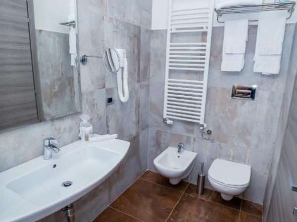 Hotel Baby : photo 6 de la chambre chambre double deluxe avec balcon - vue sur mer