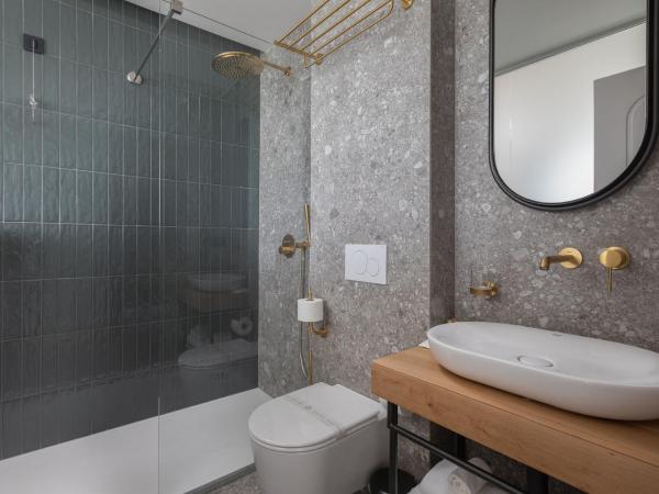 Heritage Hotel Porin Makarska : photo 7 de la chambre chambre lit king-size supérieure - vue sur mer 