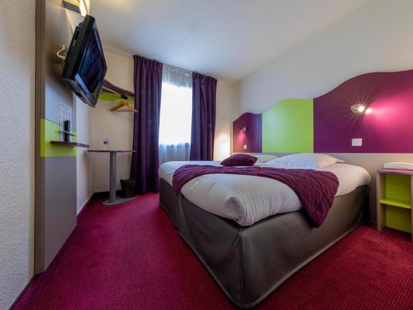 Logis Hotel Noemys pont de l'Etoile : photo 3 de la chambre chambre familiale