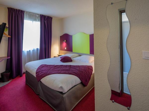 Logis Hotel Noemys pont de l'Etoile : photo 2 de la chambre chambre triple