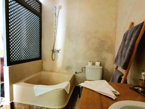 Riad Dar Zouar & Spa : photo 1 de la chambre chambre double standard