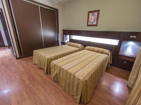 Hotel Los 5 Pinos : photo 8 de la chambre chambre lits jumeaux