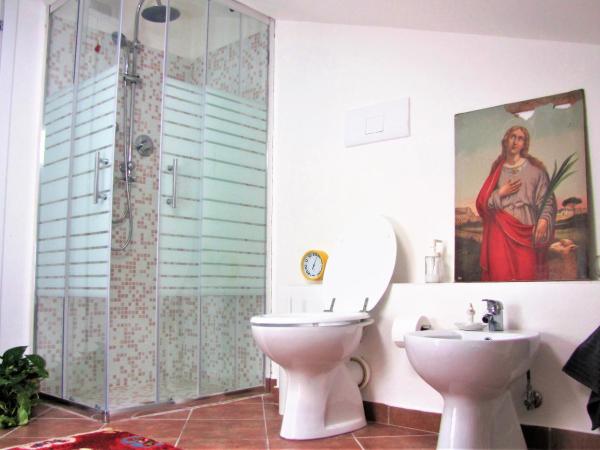 Casa con vista fantastica : photo 6 de la chambre chambre double avec salle de bains commune