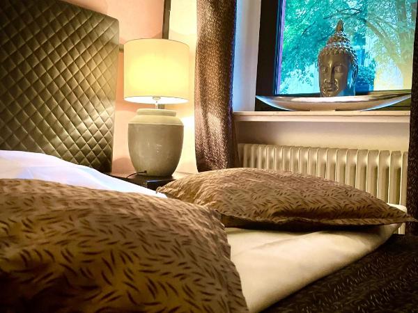 Hotel Am Volksgarten : photo 7 de la chambre chambre double basique