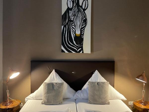 Hotel Am Volksgarten : photo 4 de la chambre chambre double standard