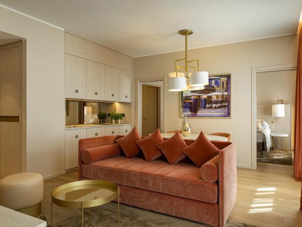 Rosa Grand Milano - Starhotels Collezione : photo 2 de la chambre appartement 1 chambre duomo