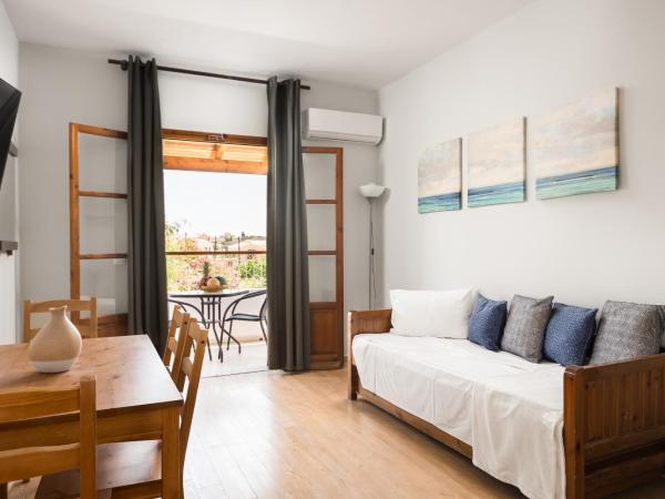 Folies Corfu Town Hotel Apartments : photo 6 de la chambre appartement (2-4 adultes)