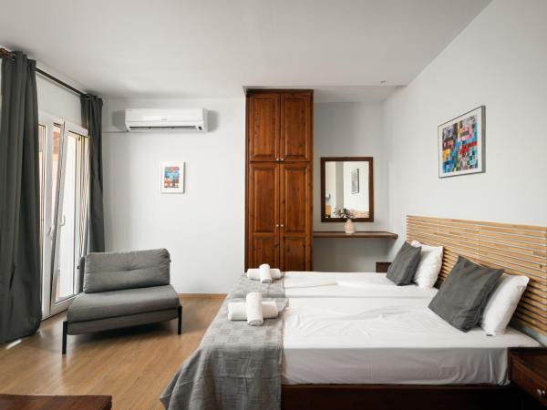 Folies Corfu Town Hotel Apartments : photo 9 de la chambre studio