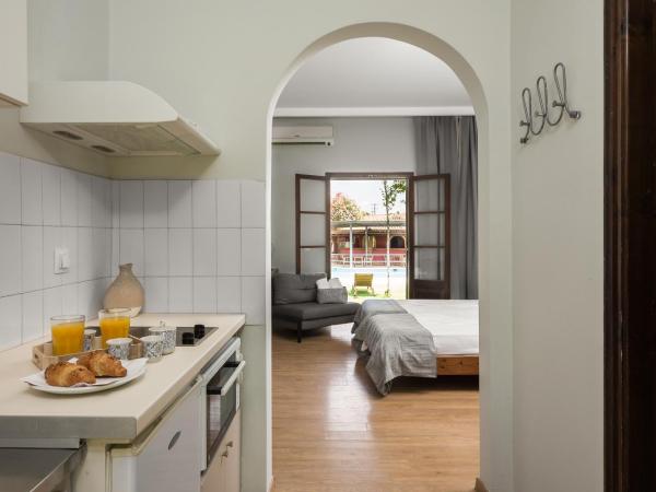 Folies Corfu Town Hotel Apartments : photo 6 de la chambre studio