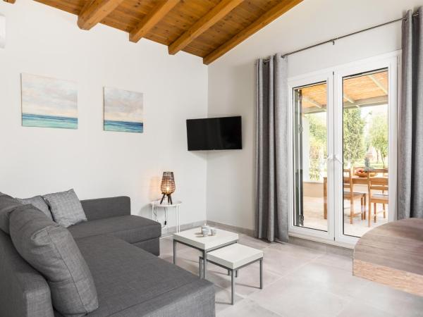 Folies Corfu Town Hotel Apartments : photo 2 de la chambre appartement (2-4 adultes)