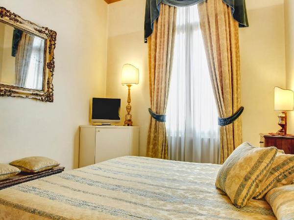 Palazzo Schiavoni Residenza d'epoca & Suite-Apartments : photo 7 de la chambre chambre double