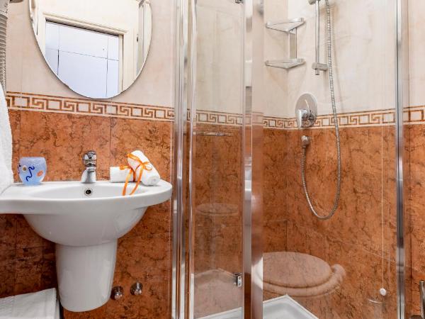 Palazzo Schiavoni Residenza d'epoca & Suite-Apartments : photo 9 de la chambre petite chambre double