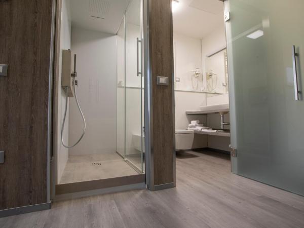 Hotel Tre Ville : photo 3 de la chambre chambre lit king-size standard