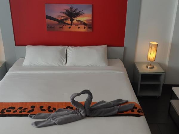 Garden Guest House : photo 3 de la chambre chambre double supérieure avec balcon