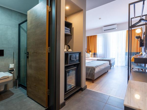 Ramira Joy Hotel : photo 10 de la chambre chambre triple