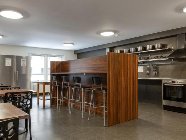 Göteborgs Mini-Hotel : photo 5 de la chambre chambre double/lits jumeaux avec salle de bains commune