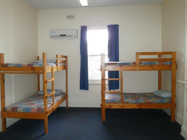 Launceston Backpackers : photo 3 de la chambre lit dans dortoir mixte de 8 lits 
