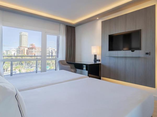 Melia Alicante : photo 2 de la chambre chambre premium