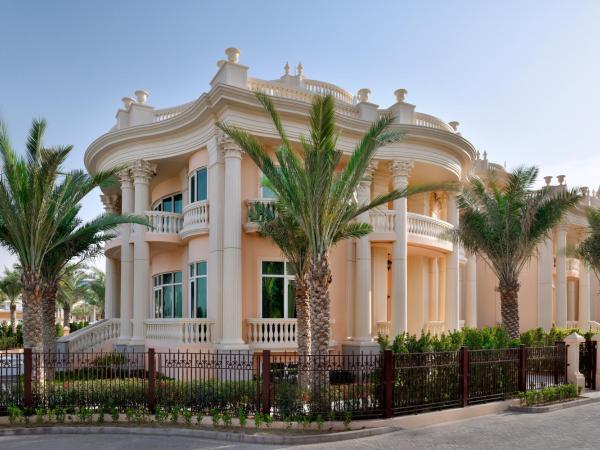 Raffles The Palm : photo 3 de la chambre villa royale raffles avec piscine privée sur toit