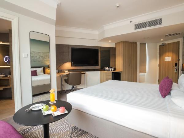 Novotel Kuala Lumpur City Centre : photo 8 de la chambre chambre lit king-size premier