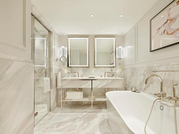 Jumeirah Carlton Tower London : photo 2 de la chambre suite junior avec accès exclusif aux jardins privés cadogan gardens - vue sur ville