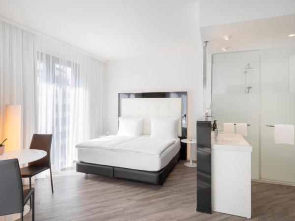 INNSiDE by Meliá Frankfurt Ostend : photo 5 de la chambre chambre the innside - spacieuse