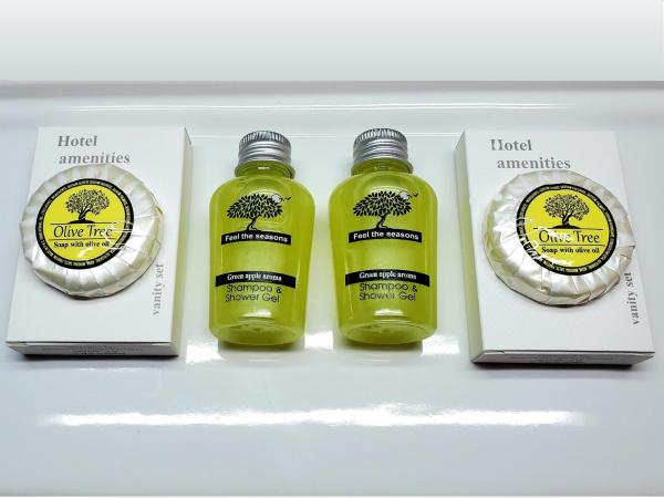 Hotel Nevada Kalamata : photo 6 de la chambre chambre lits jumeaux avec balcon