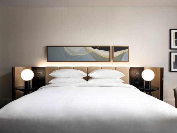 Park Hyatt Toronto : photo 1 de la chambre chambre lit king-size deluxe