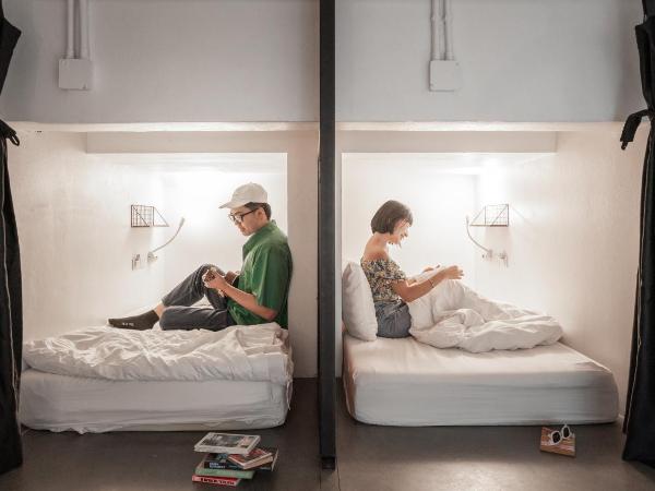 Book a Bed Poshtel - SHA Plus : photo 9 de la chambre lit dans dortoir mixte de 4 lits